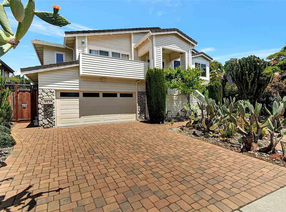 2516 Melendy Drive, San Carlos, CA 94070